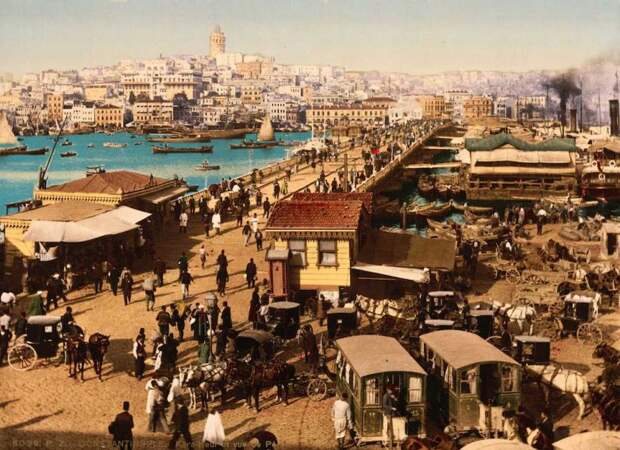 starting-in-the-19th-century-the-city-expanded-northward-istanbuls-commercial-center-was-constructed-near-the-galata-bridge-which-has-been-re-built-five-times-over-the-past-five-centuries