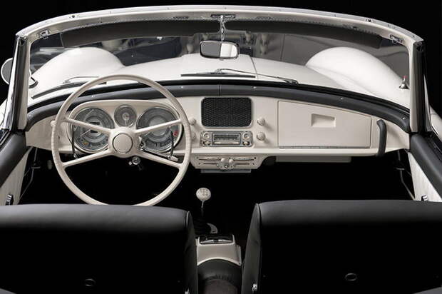 Восстановленный BMW 507 Элвиса Пресли