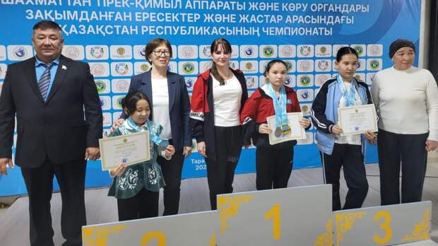Школьница из Караганды выиграла чемпионат Казахстана по шахматам