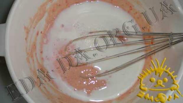 Кулинарные рецепты блюд с фото - Закусочные томатные блинчики с печенью трески, пошаговое фото 5