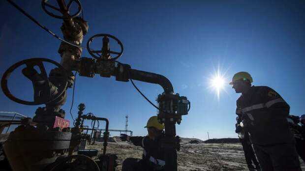 Дисконт стоимости российской нефти к эталону Brent в последние недели снизился практически до нуля, еще не так давно превышая $30 за баррель.