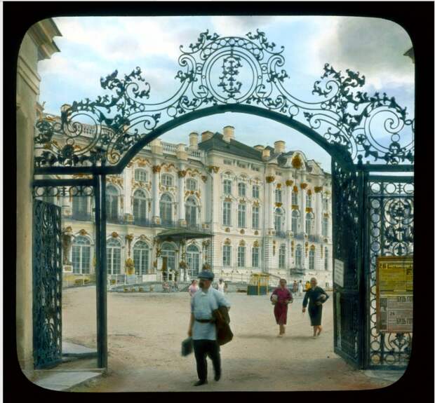 Пушкин (Царское Село). Екатерининский дворец: входные ворота
