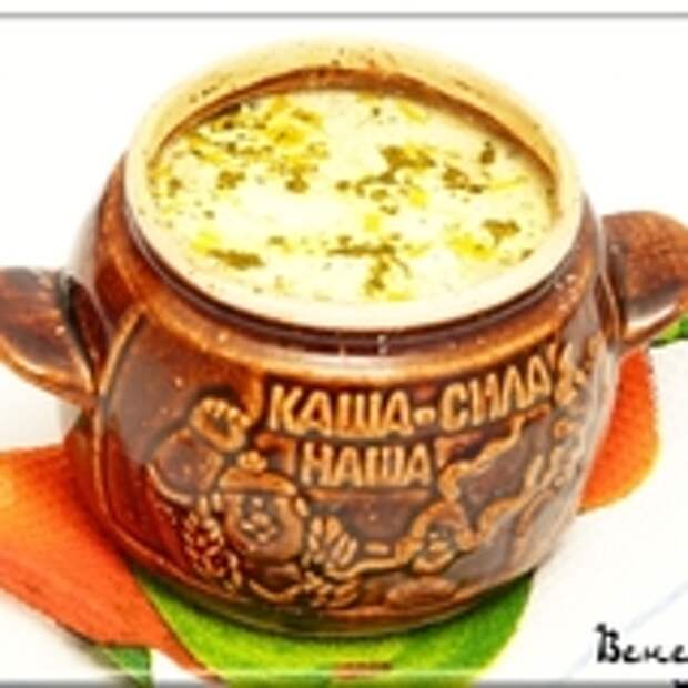 Рассольник из куриной голени с сыром "Feta", в горшочке.