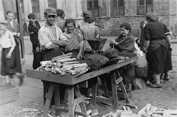 Запретные фотографии : Варшавское гетто летом 1941 года warsawgetto22 Запретные фотографии : Варшавское гетто летом 1941 года