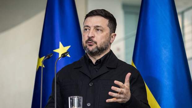 Зеленский прокомментировал заявления о прекращении поставок оружия Украине