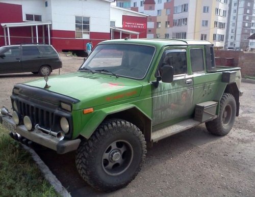 Невероятный тюнинг и рестайлинг "Нив" (24 фото)