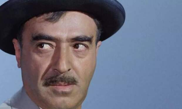 Владимир Этуш