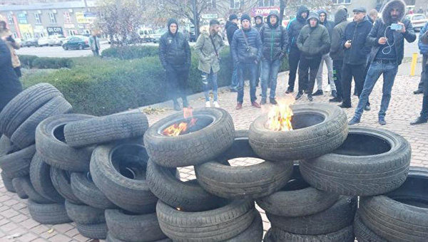 Холодные бунты по всей Украине. В замерзающей стране вводят режим ЧП Холодные бунты по всей Украине. В замерзающей стране вводят режим ЧП