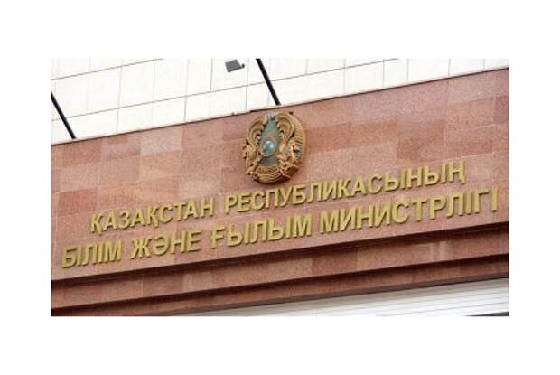 Школьники обязаны носить единую школьную форму