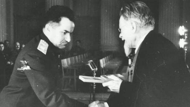 Страницы истории: 18 апреля 1950 года. Расстрелян — маршал "Худяков"-Ханферянц