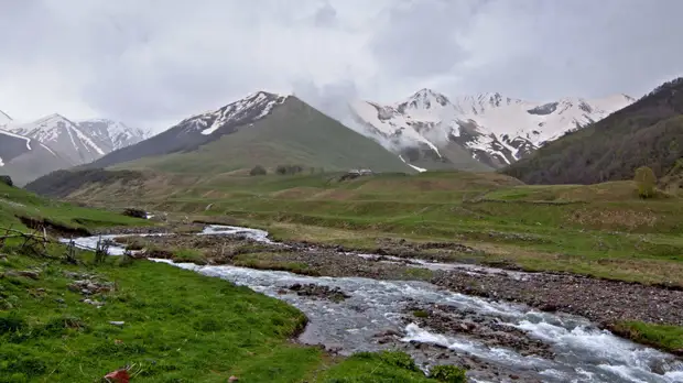 «Подчеркнёт особые отношения»: Путин направил в Госдуму протокол с Южной Осетией о бессрочном пребывании граждан