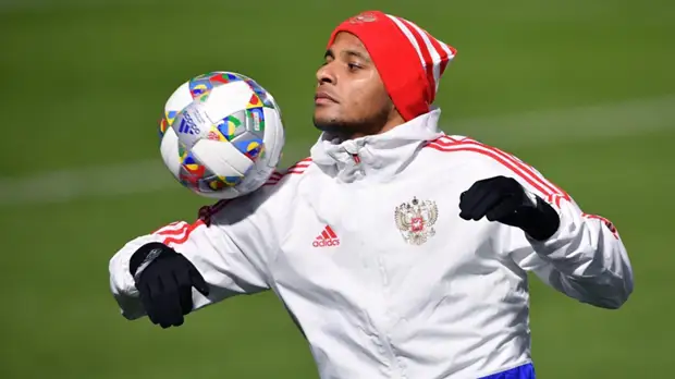 Газзаев поделился мнением о вызове в сборную России по футболу натурализованного бразильца Ари