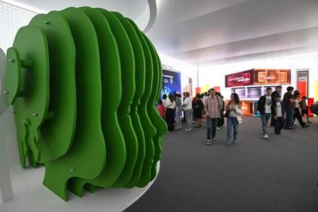 Неожиданно: в каком возрасте начинает стареть мозг, рассказал учёный