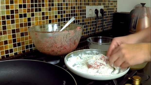 Котлеты из говяжьего фарша и гречки Еда, Котлеты, Кулинария, Рецепт, С дедом за обедом, Видео, Длиннопост, Видео рецепт