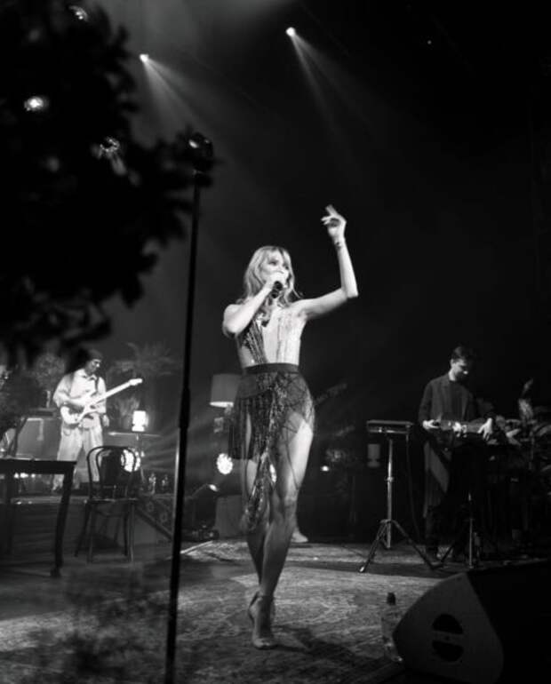 Певица TAYANNA