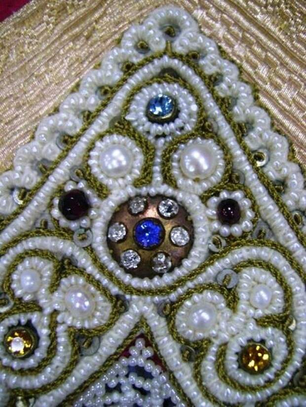 Вышивка сажение по бели схемы