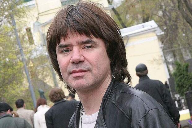 Исполнитель хита "Плачет девочка в автомате" Евгений Осин умер 18 ноября от остановки сердца. история, люди, факты