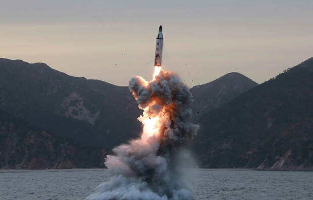 КНДР назвала успешным запуск баллистической ракеты в Японское море