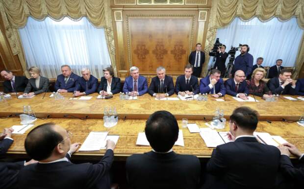 Вячеслав Володин и Ли Чжаньшу. Фото: duma.gov.ru