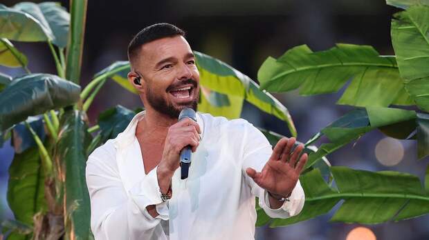 Хирург объяснил моложавую внешность 54-летнего Рики Мартина