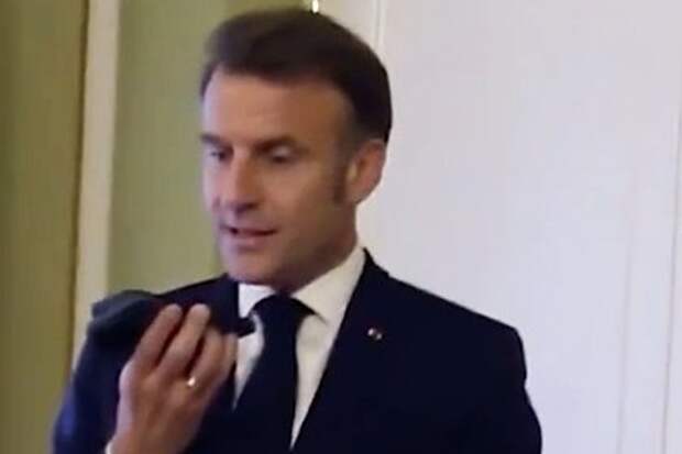 Опубликованы кадры неофициального разговора Трампа и Макрона о Зеленском