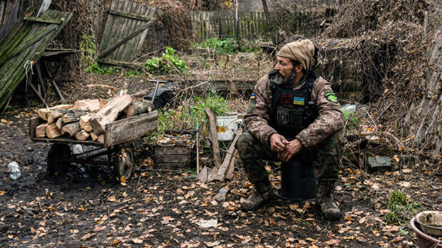 НОВЫЙ БАХМУТ ПОД ДОНЕЦКОМ? УКРАИНА ПРИЗВАЛА ГРАЖДАНСКИХ ЭВАКУИРОВАТЬСЯ