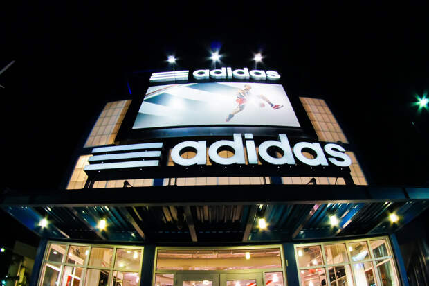 Adidas и Nike поспорили в суде из-за трех полосок