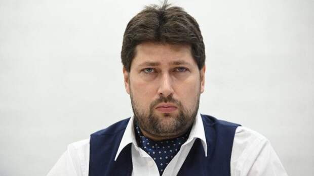 Как защитить свои деньги: экономист назвал два способа сохранить накопления без покупки долларов