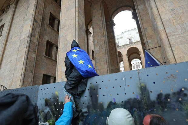 Боррель: ЕС ищет варианты ответа Грузии на случай принятия закона об иноагентах