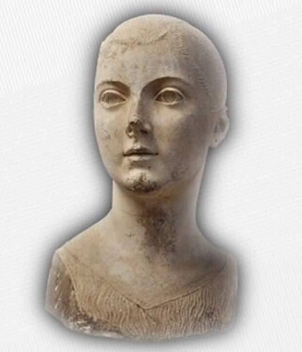 Этрусская девушка, уникальная этрусская скульптура, найденная в руинах древнего этрусского города в Вульчи (Италия). /изображение взято из открытых источников/