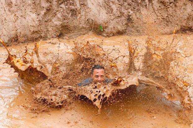 Ежегодная гонка по грязи Run Mud в Тель-Авиве