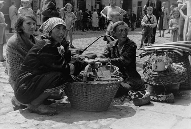 Запретные фотографии : Варшавское гетто летом 1941 года warsawgetto10 Запретные фотографии : Варшавское гетто летом 1941 года