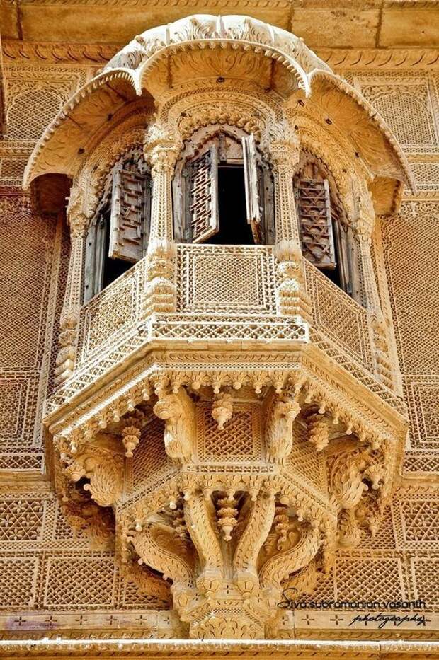 Балкончик в Индии архитектура, балконы, интересное, красиво