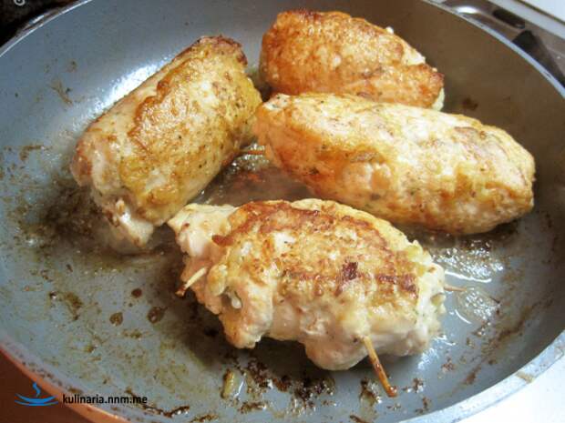 Куриные рулетики с рисом
