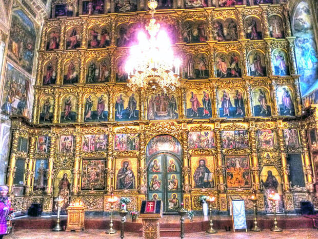 Файл:Uglich Cathedral of the Ressurection Iconostasis.jpg