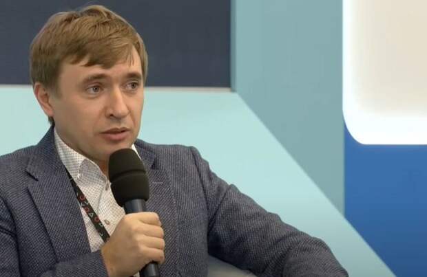 Глава Росмолодежи обсудил с министром из ОАЭ перспективы культурного обмена