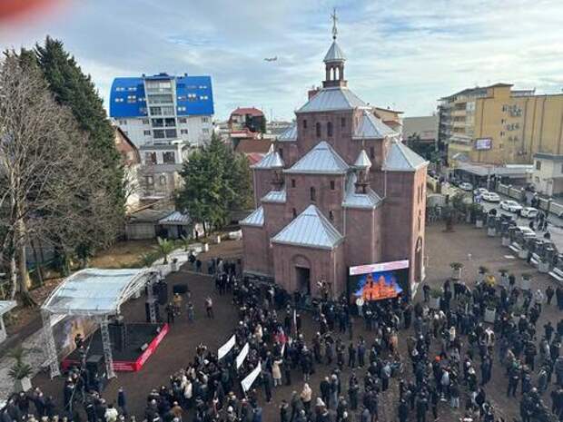  Крупная духовная акция в поддержку устоев Армянской Апостольской церкви прошла в Сочи