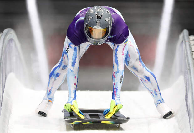 Украинского скелетониста сняли с Олимпиады из-за скандального шлема. Зеленский возмущен
