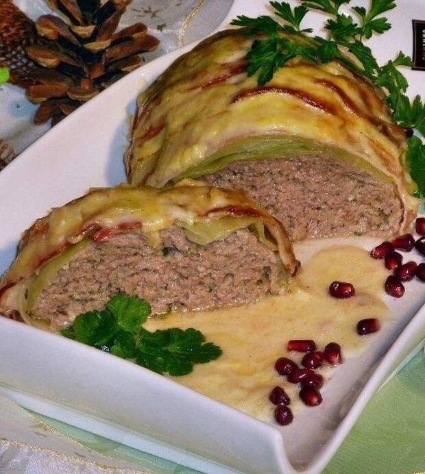 Мясной рулет "Голубец" в сливочном соусе