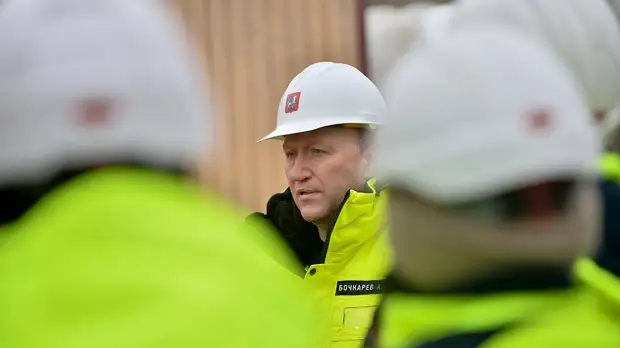 Андрей Бочкарев рассказал о начале благоустройства территории лечебно-диагностического комплекса ИКБ №1