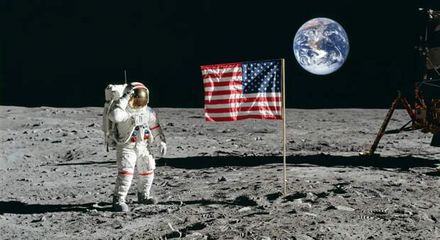 Журналист обвинил американцев в слепой вере в высадку на Луну