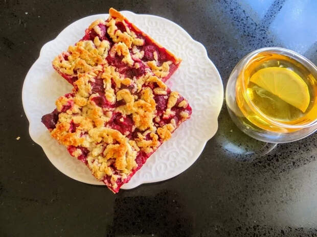Тающий пирог с вишней Кулинария, Выпечка, Рецепт, Еда, Другая кухня, Пирог, Начинка, Видео, Длиннопост, Видео рецепт