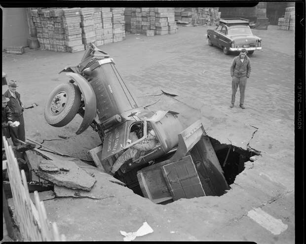 Фото подборка аварий на дорогах Америки в 1930—1950 годах