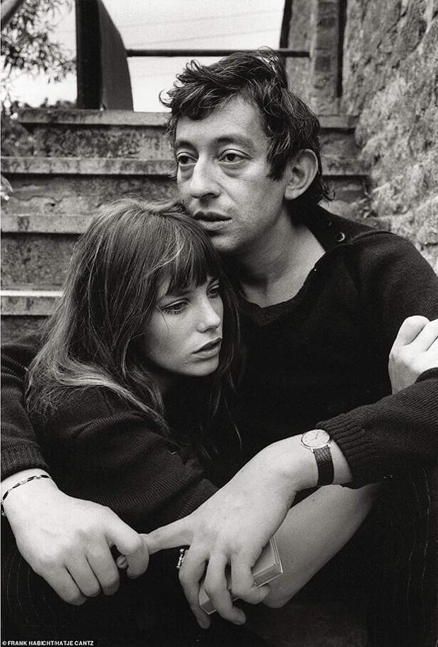Французский певец, композитор, актёр Серж Генсбур и английская актриса Джейн Биркин. 1970-е годы