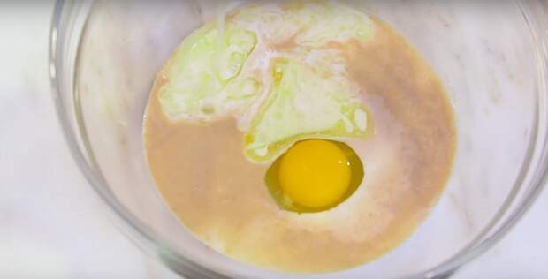 маленькие кексы с кусочками шоколада