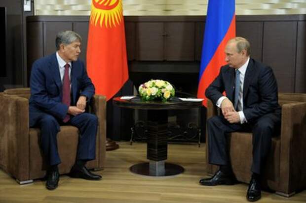 С Президентом Киргизии Алмазбеком Атамбаевым.