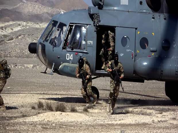 В Иране сообщили о боях с американскими военными в приграничных районах