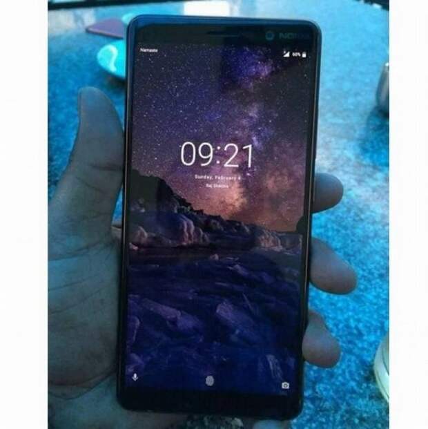 Nokia 7+