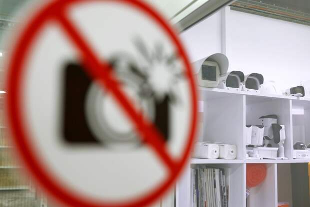 Камеры в школьных туалетах: в российском городе разгорается новый скандал