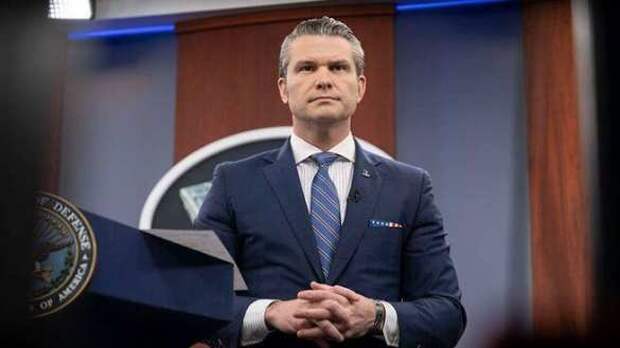 Министр войны США Хегсет устроил кадровые чистки из-за того, что боится потерять свой пост — NYP